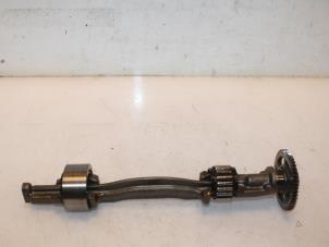 Begagnade Balansaxel Volkswagen Golf VII (AUA) 2.0 TDI 16V Pris € 164,56 Inklusive moms erbjuds av Van Gils Automotive