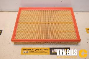 Używane Filtr powietrza Diversen Rózne Cena € 30,00 Procedura marży oferowane przez Van Gils Automotive