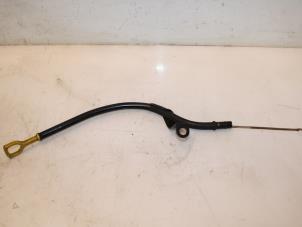 Begagnade Oljemätsticka Kia Cerato 1.6 16V Pris € 35,00 Marginaltabell erbjuds av Van Gils Automotive