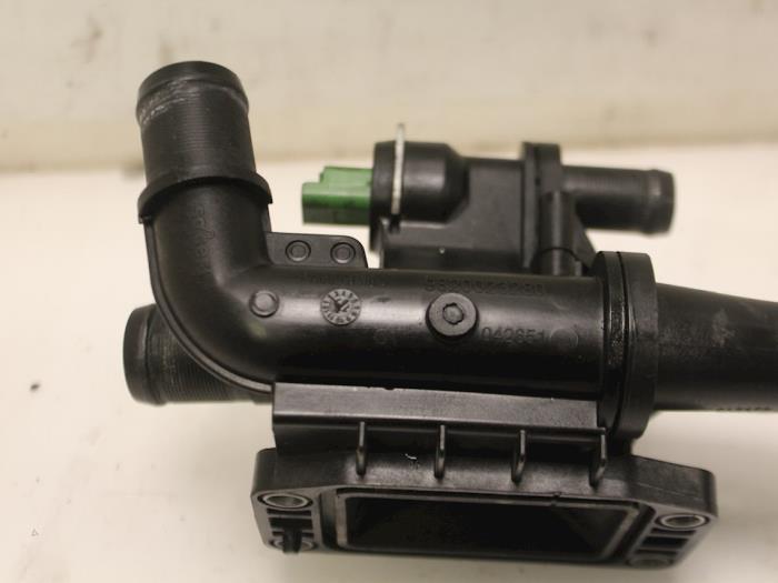 Termostathus från en Ford Fiesta 7 1.5 TDCi 120 2018