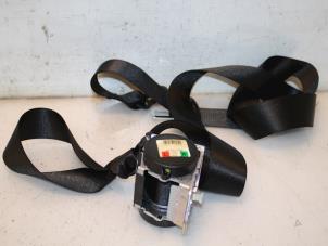 Gebruikte Veiligheidsgordel links-achter BMW 1 serie (E87/87N) 118i 16V Prijs € 36,30 Inclusief btw aangeboden door Van Gils Automotive