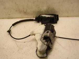 Gebruikte Deurslot Mechaniek 4Deurs links-voor Citroen C3 (SC) 1.6 HDi 92 Prijs € 33,00 Margeregeling aangeboden door Van Gils Automotive