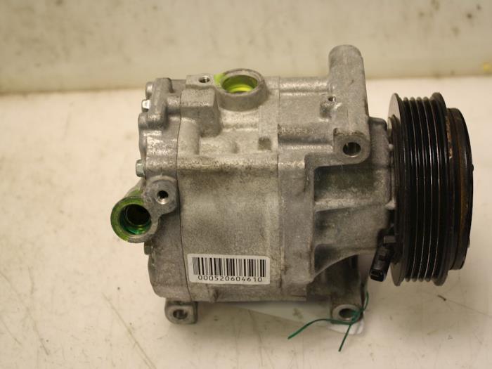 Luftkonditioneringspump från en Abarth 500C/595C/695C 1.4 T-Jet 16V 695,595 Competizione,Rivale 2017