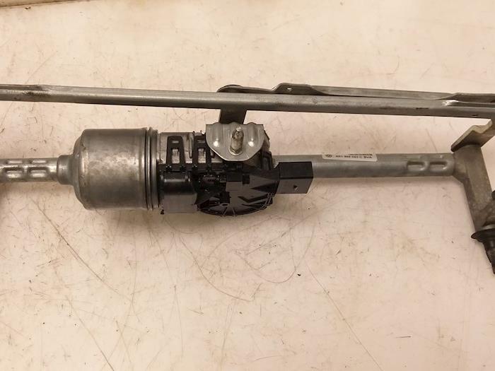 Ruitenwismotor+Mechaniek van een Seat Ibiza IV (6J5) 1.0 EcoTSI 12V 2015