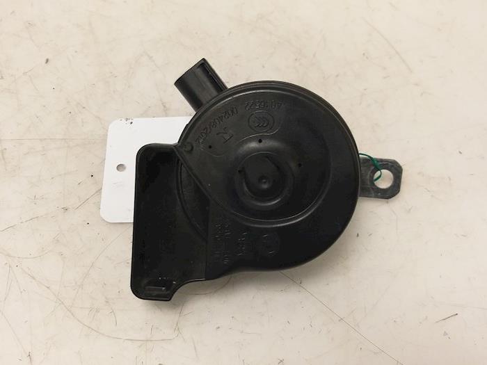 Signalhorn från en Seat Ibiza IV (6J5) 1.0 EcoTSI 12V 2015