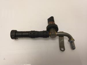 Begagnade Bränsletryckssensor Audi Q7 (4MB/4MG) 3.0 TDI V6 24V e-tron plug-in hybrid Pris € 52,03 Inklusive moms erbjuds av Van Gils Automotive