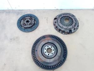 Begagnade Kopplingssats (komplett) Renault Master II (FD/HD) 2.5 dCi 120 FAP Pris € 189,00 Marginaltabell erbjuds av Van Gils Automotive