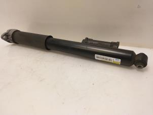 Begagnade Stötdämparstång, vänster bak Mercedes C Estate (S205) C-450 AMG Sport 3.0 V6 24V Turbo 4-Matic Pris € 249,99 Inklusive moms erbjuds av Van Gils Automotive