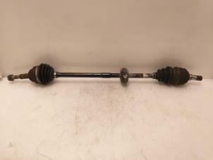 Używane Os napedowa lewy przód Volkswagen Golf VII (AUA) 1.4 TSI 16V Cena € 165,77 Z VAT oferowane przez Van Gils Automotive