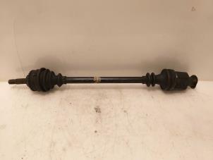 Gebruikte Aandrijfas links-voor Renault Clio II Societe (SB) 1.5 dCi 65 Prijs € 74,99 Margeregeling aangeboden door Van Gils Automotive
