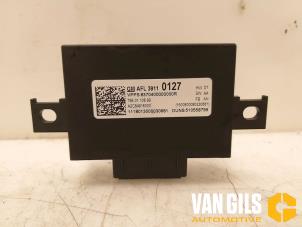 Gebruikte Keyless vehicle module Opel Astra K Sports Tourer 1.4 Turbo 16V Prijs € 82,00 Margeregeling aangeboden door Van Gils Automotive