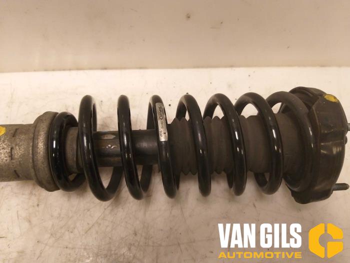 Stötdämparstång, vänster fram från en Mercedes-Benz CLS (C219) 350 3.5 V6 18V 2005