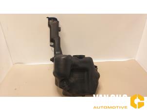 Begagnade Spolartank, vindruta Mercedes C (W204) 3.0 C-320 CDI V6 24V Pris € 30,00 Marginaltabell erbjuds av Van Gils Automotive