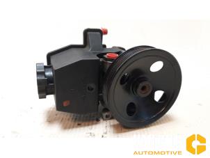 Używane Pompa wspomagania kierownicy Mercedes CLK (R208) 2.3 230K 16V Cena € 60,00 Procedura marży oferowane przez Van Gils Automotive