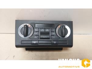 Gebruikte Kachel Bedieningspaneel Audi A3 Sportback (8PA) 1.9 TDI Prijs € 50,00 Margeregeling aangeboden door Van Gils Automotive