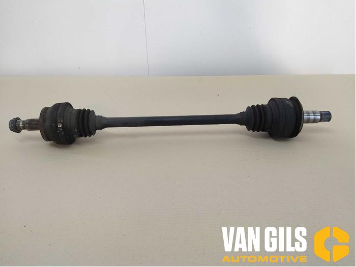 Drivaxel, höger bak från en Mercedes-Benz C Estate (S204) 2.2 C-220 CDI 16V BlueEfficiency 2012