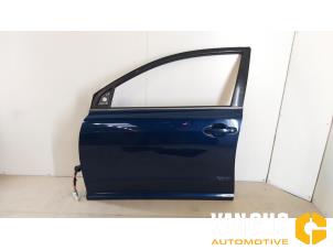 Używane Drzwi lewe przednie wersja 4-drzwiowa Toyota Avensis Wagon (T25/B1E) 2.0 16V VVT-i D4 Cena € 150,00 Procedura marży oferowane przez Van Gils Automotive