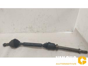 Begagnade Drivaxel, höger fram Renault Laguna II (BG) 2.0 16V Pris € 74,99 Marginaltabell erbjuds av Van Gils Automotive