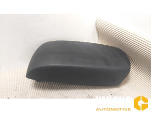 Gebruikte Armsteun Mazda CX-5 I (KE,GH) 2.0 SkyActiv-G 16V 4WD Prijs € 82,00 Margeregeling aangeboden door Van Gils Automotive