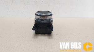 Gebruikte Regelunit Multi Media BMW 3 serie (F30) 320d 2.0 16V EfficientDynamicsEdition Prijs € 175,00 Margeregeling aangeboden door Van Gils Automotive