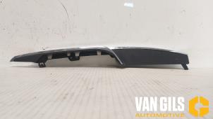 Gebruikte Sierstrip BMW 3 serie (F30) 320d 2.0 16V EfficientDynamicsEdition Prijs € 30,00 Margeregeling aangeboden door Van Gils Automotive