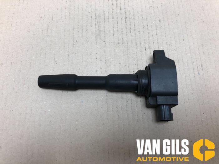 Bobine van een Renault Twingo III (AH) 0.9 Energy TCE 90 12V 2014