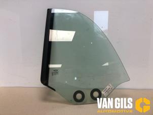 Gebruikte Ruit Extra 2Deurs links-achter Mini Mini Convertible (F57) 1.5 12V Cooper Prijs op aanvraag aangeboden door Van Gils Automotive