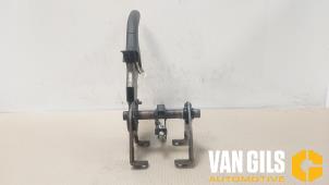 Gebruikte Handremhendel Hyundai iX35 (LM) 2.0 16V 4x4 Prijs € 30,00 Margeregeling aangeboden door Van Gils Automotive