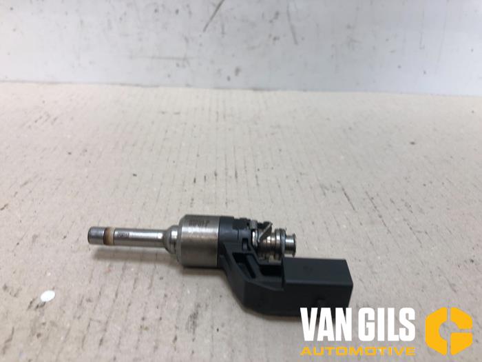 Injector (benzine injectie) van een Audi A1 (8X1/8XK) 1.4 TFSI 16V 122 2011