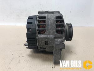 Gebruikte Dynamo Renault Clio II (BB/CB) 1.2 16V Prijs € 88,00 Margeregeling aangeboden door Van Gils Automotive