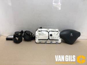 Begagnade Airbagset + modul Peugeot 207/207+ (WA/WC/WM) 1.4 16V Pris € 500,00 Marginaltabell erbjuds av Van Gils Automotive