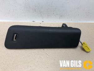 Begagnade Sidoairbag Audi Q5 (8RB) 3.2 FSI V6 24V Quattro Pris € 125,00 Marginaltabell erbjuds av Van Gils Automotive