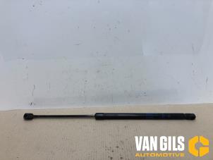 Gebruikte Gasveer rechts-achter Suzuki Celerio (LF) 1.0 12V Dualjet Prijs op aanvraag aangeboden door Van Gils Automotive