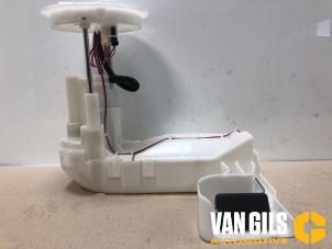 Gebruikte Brandstofpomp Elektrisch Suzuki Celerio (LF) 1.0 12V Dualjet Prijs € 50,00 Margeregeling aangeboden door Van Gils Automotive