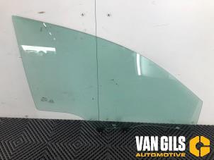 Begagnade Dörrfönster, 4-dörrars, höger fram Kia Stonic (YB) 1.0i T-GDi 12V Eco-Dynamics+ Pris € 50,00 Marginaltabell erbjuds av Van Gils Automotive