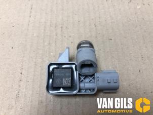 Begagnade Airbagsensor Renault Clio IV Estate/Grandtour (7R) 0.9 Energy TCE 12V Pris € 30,00 Marginaltabell erbjuds av Van Gils Automotive