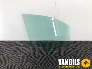 Begagnade Dörrfönster, 4-dörrars, höger fram Mercedes A (W168) 1.6 A-160 Pris € 40,00 Marginaltabell erbjuds av Van Gils Automotive