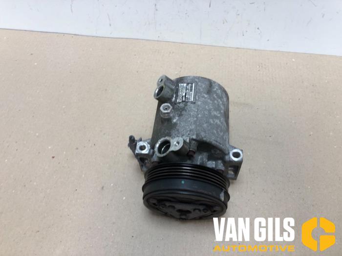 Luftkonditioneringspump från en Suzuki Celerio (LF) 1.0 12V Dualjet 2016