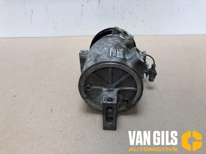 Luftkonditioneringspump från en Suzuki Celerio (LF) 1.0 12V Dualjet 2016