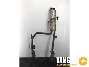 Używane Tlumik srodkowy BMW X5 (E53) 4.4i V8 32V Cena € 450,00 Procedura marży oferowane przez Van Gils Automotive