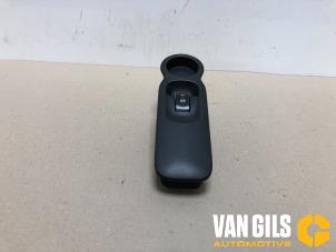 Begagnade Brytare, eldrivna fönster Renault Modus/Grand Modus (JP) 1.4 16V Pris € 40,00 Marginaltabell erbjuds av Van Gils Automotive