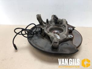 Gebruikte Asschenkel links-achter Mercedes C Estate (S204) 2.5 C-230 V6 24V Prijs € 65,00 Margeregeling aangeboden door Van Gils Automotive