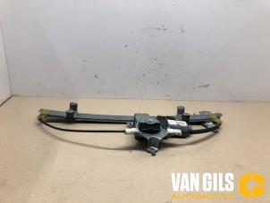 Gebruikte Raammechaniek 4Deurs links-voor Nissan Note (E11) 1.6 16V Prijs € 50,00 Margeregeling aangeboden door Van Gils Automotive