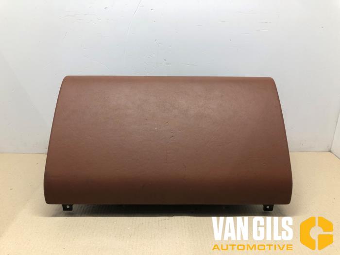 Handskfack från en Porsche Cayenne (9PA) 4.8 V8 32V S 2007