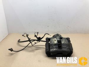 Begagnade Främre bromsok, vänster Mercedes B (W245) 2.0 B-180 CDI 16V Pris € 35,00 Marginaltabell erbjuds av Van Gils Automotive