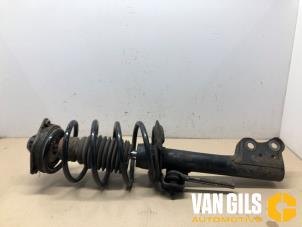 Gebruikte Mac Phersonpoot links-voor Mercedes B (W245) 2.0 B-180 CDI 16V Prijs € 65,00 Margeregeling aangeboden door Van Gils Automotive