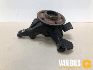 Gebruikte Fusee links-voor Mercedes Vito Mixto (447.7) 2.2 116 CDI 16V Prijs € 250,00 Margeregeling aangeboden door Van Gils Automotive