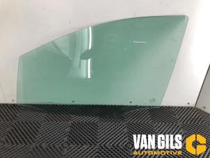 Begagnade Dörrfönster, 4-dörrars, vänster fram Mercedes A (W169) 2.0 A-200 Turbo 5-Drs. Pris € 40,00 Marginaltabell erbjuds av Van Gils Automotive