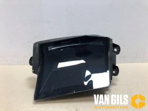 Używane Wyswietlacz przezierny typu HUD Nissan Qashqai (J12) 1.5 VC-T e-Power 16V Cena € 750,00 Procedura marży oferowane przez Van Gils Automotive