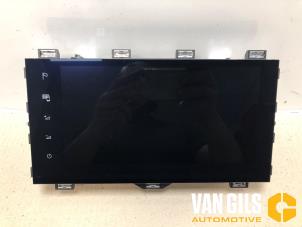 Begagnade Navigeringsdisplay Seat Ateca (5FPX) 2.0 TDI SCR Pris € 550,00 Marginaltabell erbjuds av Van Gils Automotive